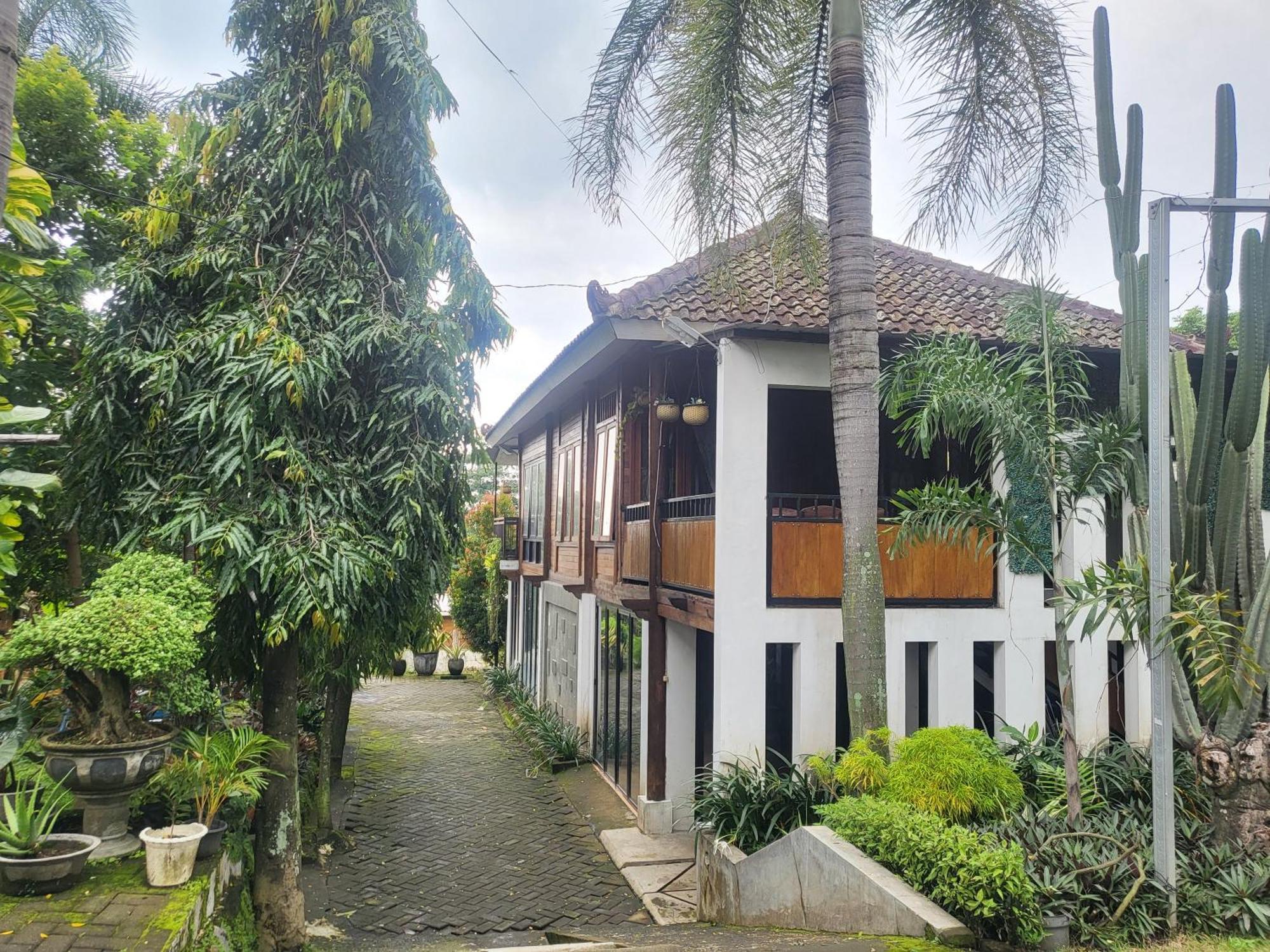 Reddoorz Syariah Near Wisata Durensewu Pandaan Jetak Extérieur photo